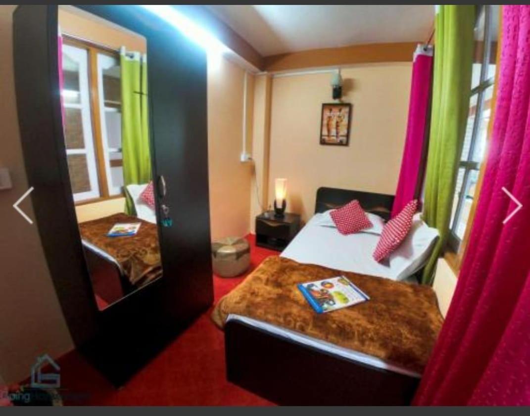 Sumnima Homestay Дарджилинг Экстерьер фото